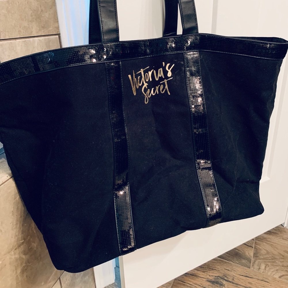 Victoria’s Secret overnight bag